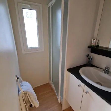 Mobil-home 4 Pers Avec Terrasse A - Api-1-52-1301 Saint-Geniez-dʼOlt